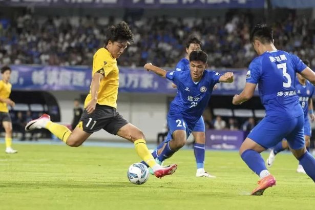 吴硕涛禁区自摆乌龙，无锡1-0泰州