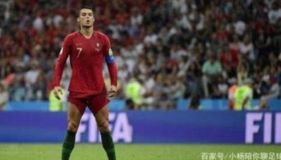 胜利遭新月绝平无缘提前夺冠，C罗走入球员通道时无奈摊手1