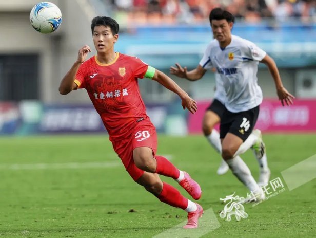 中超-绍尔头球制胜 三镇1-0铜梁龙再抢三分夺2连胜