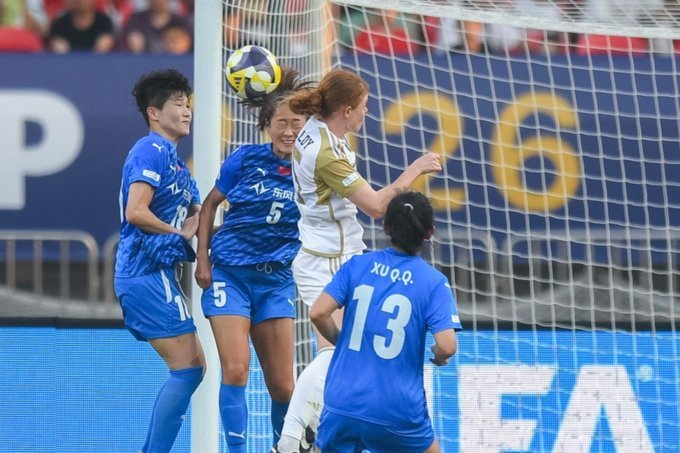 U17女足对阵阿森纳半决赛突遇雷电取消