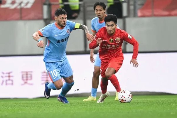 足协杯-约尼查制胜球 玉昆1-0淘汰铜梁龙进4强将战英博