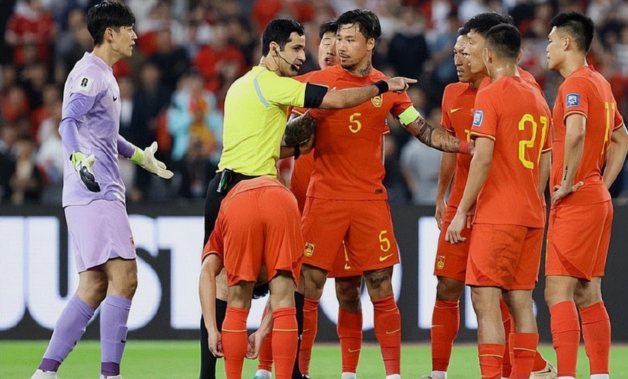 中国0-0战平阿联酋，小组头名出线