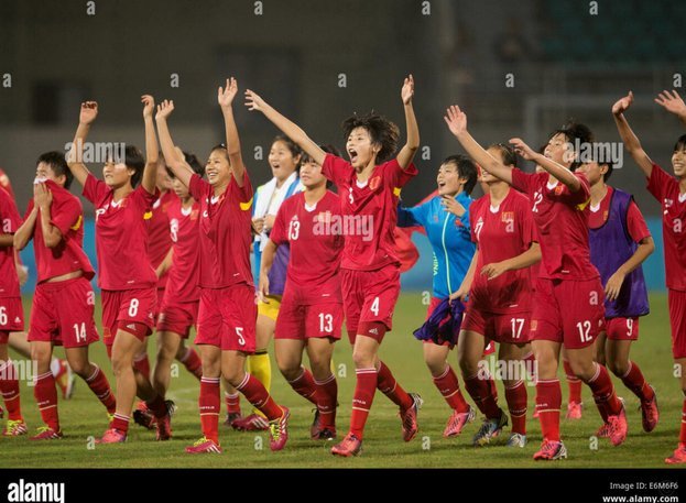 牛！沙明头球破门上演绝杀+SIU庆祝，U15国足3-2刚果